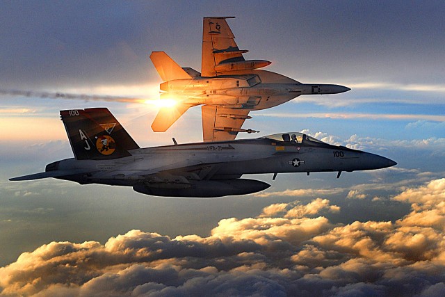 220px-FA-18_Super_Hornets_of_Strike_Fighter_Squadron_31_fly_patrol,_Afghanistan,_December_15,_2008.jpg