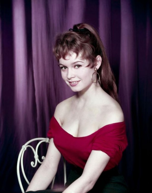 Brigitte Bardot okolo 1950.jpg